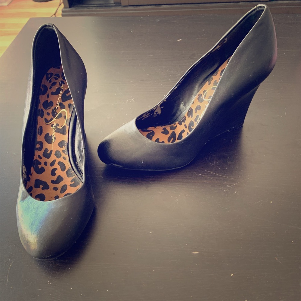 Black Suzanna Wedge Pumps